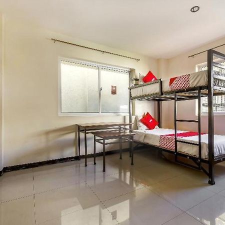 Oyo 842 City Smiles Apartelle San Juan  Exterior photo