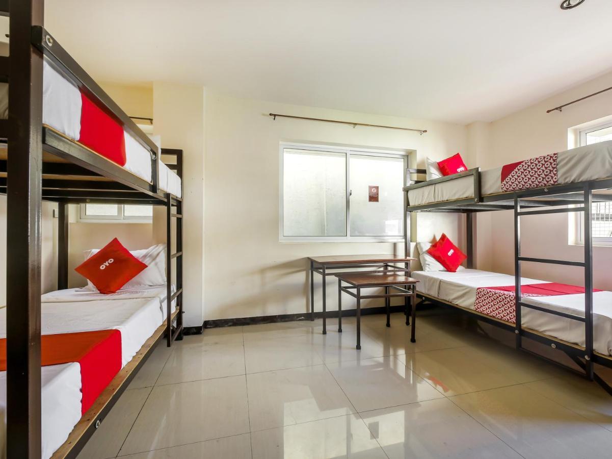 Oyo 842 City Smiles Apartelle San Juan  Exterior photo