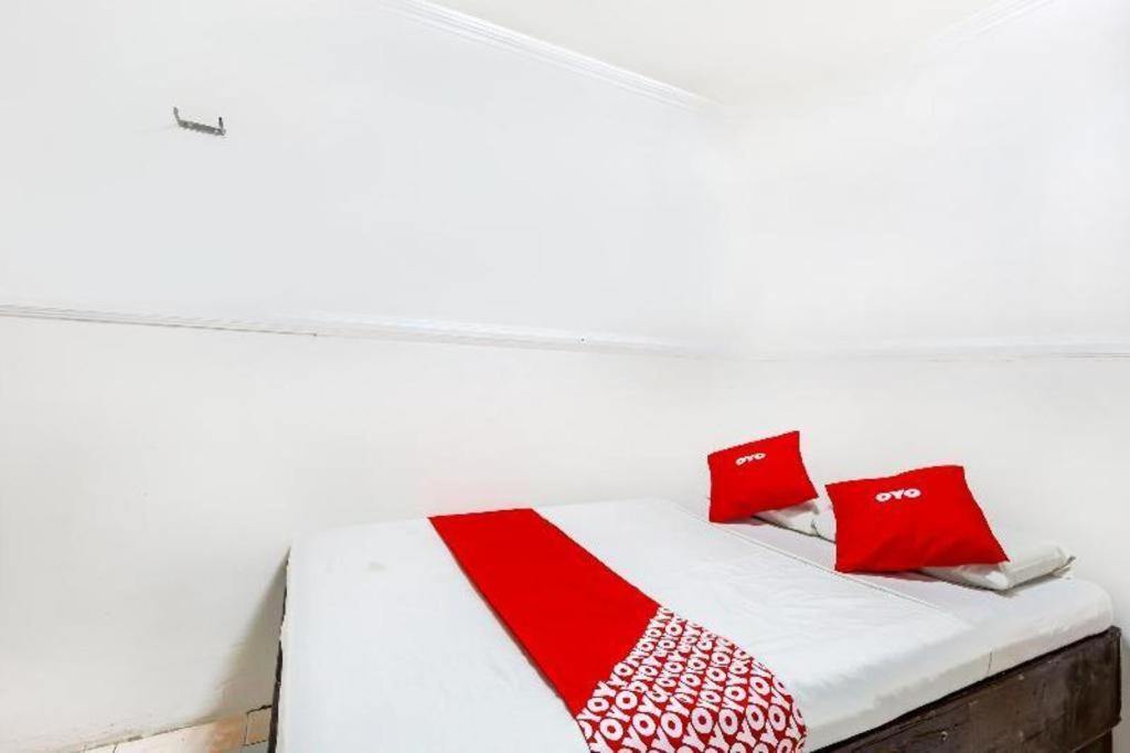 Oyo 842 City Smiles Apartelle San Juan  Exterior photo