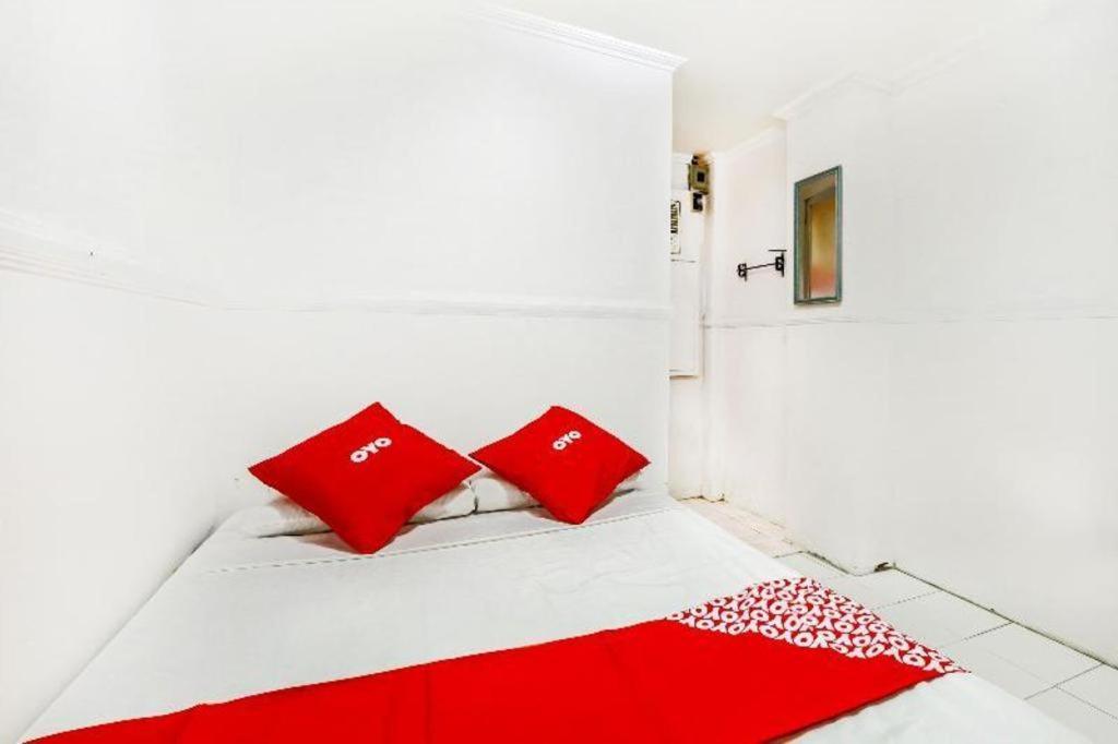 Oyo 842 City Smiles Apartelle San Juan  Exterior photo